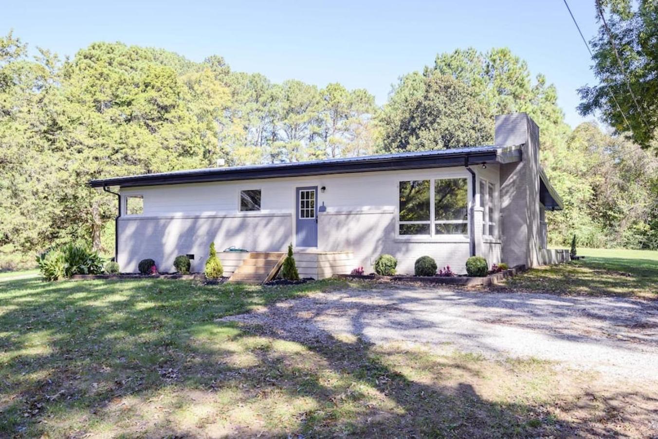 Gorgeous Renovated Home With Large & Private Lot Winchester Extérieur photo
